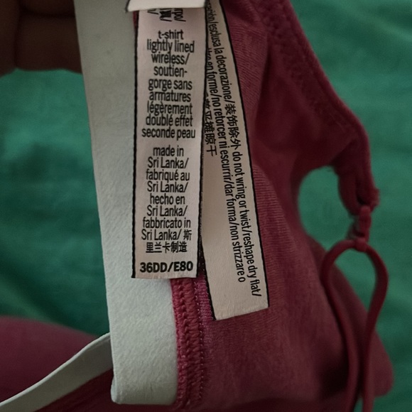 New Victoria’s Secret bra size 36DD. Only tried on. Comfortable, no underwire. - Picture 3 of 5